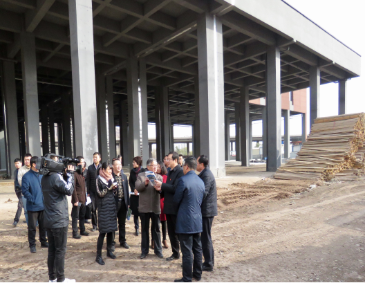 省委常委、西寧市委書記王曉一行來青海物產朝陽物流園區(qū)調研